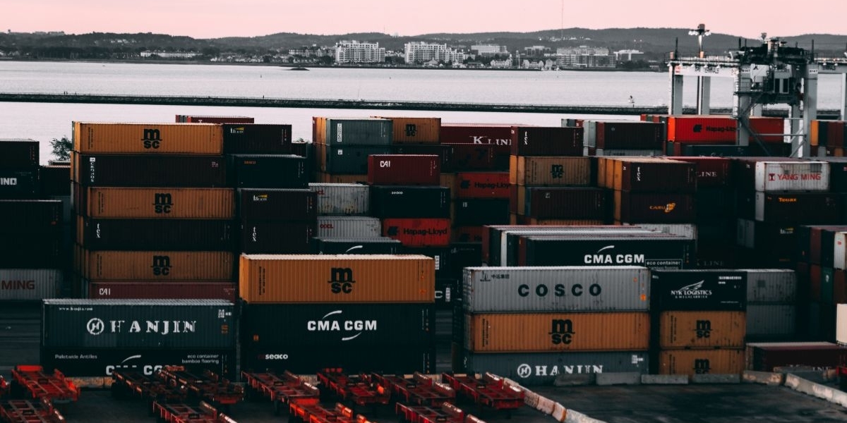 What is a Freight Broker and When Should You Need One