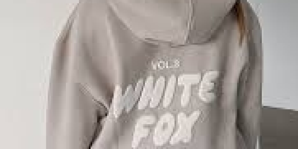 White Fox Tracksuit: Casual Comfort With a Chic Twist