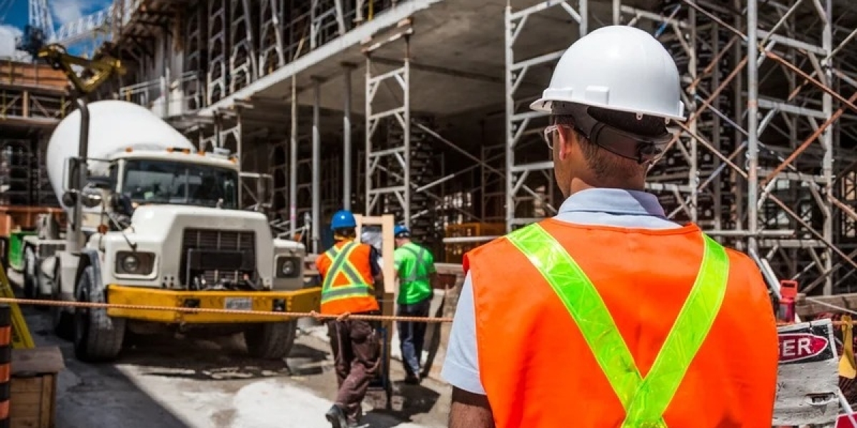 OSHA 30 Construction vs General Industry: Which Course Should You Choose?