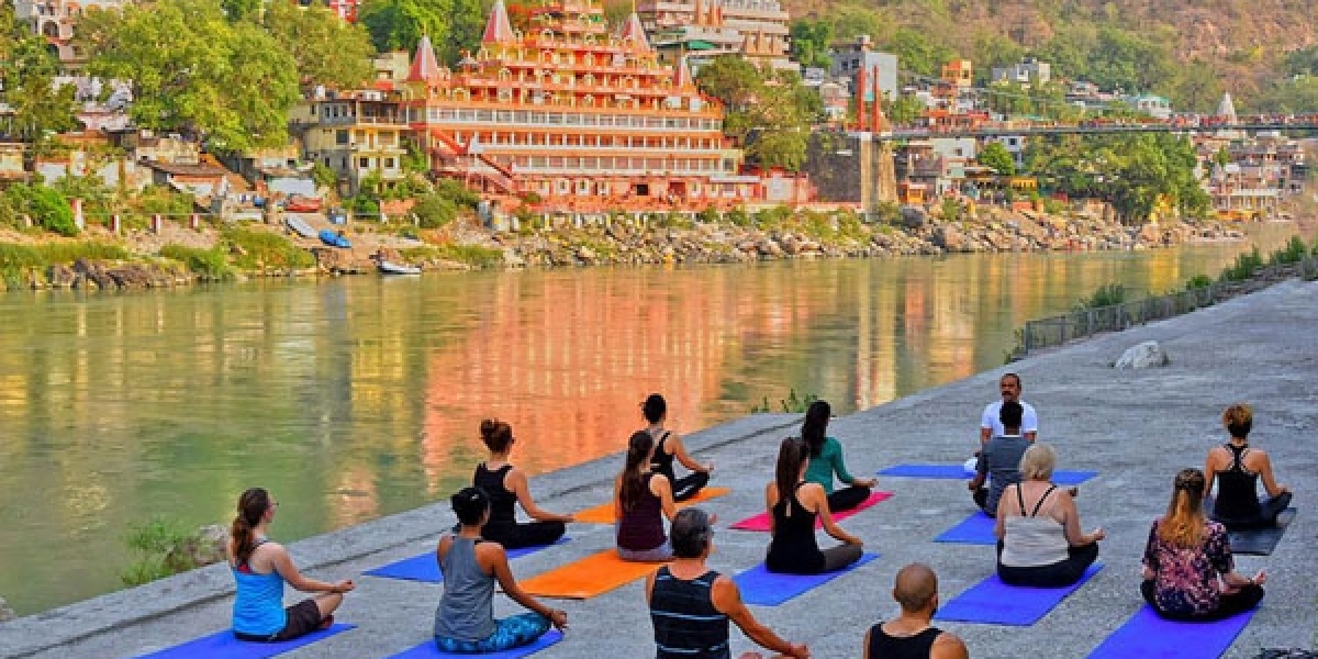 Become an International Yoga Trainer with a 500 Hour Yoga Teacher Training in Rishikesh