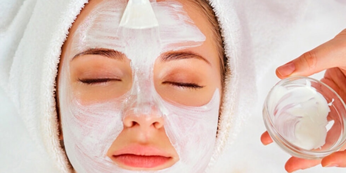 Chemical Peels in Dubai: Quick & Painless Options