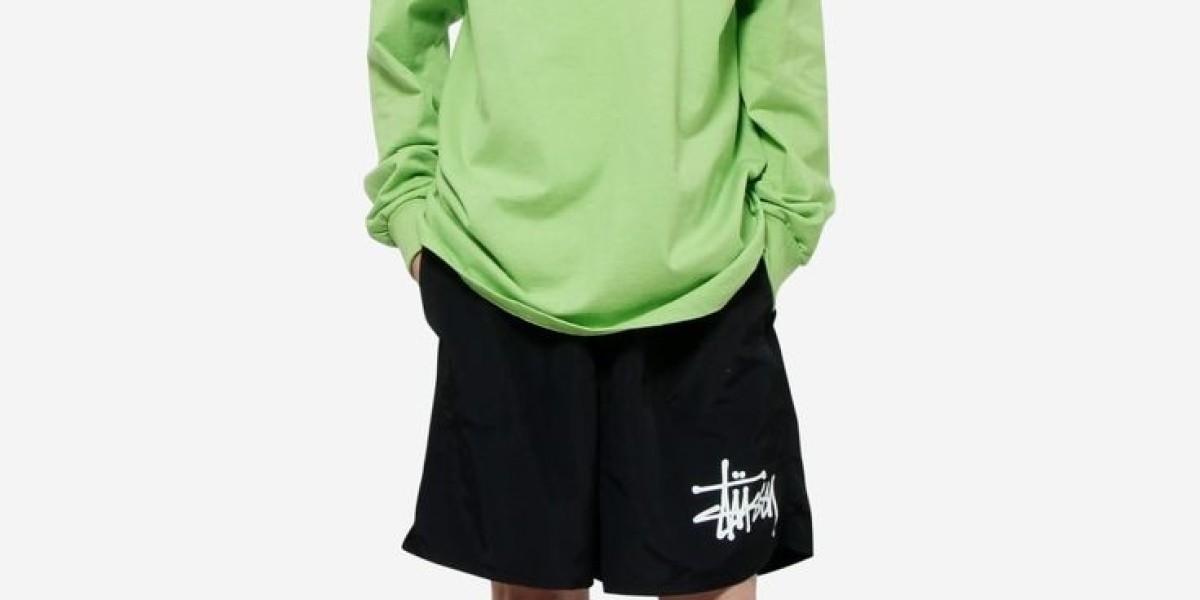 Why Felpa Stussy Continues to Fit Everyday City Fashion Needs