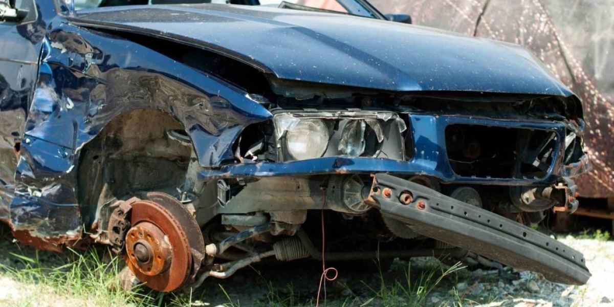 How Scrap Yards Shaped Automotive History Without Anyone Noticing