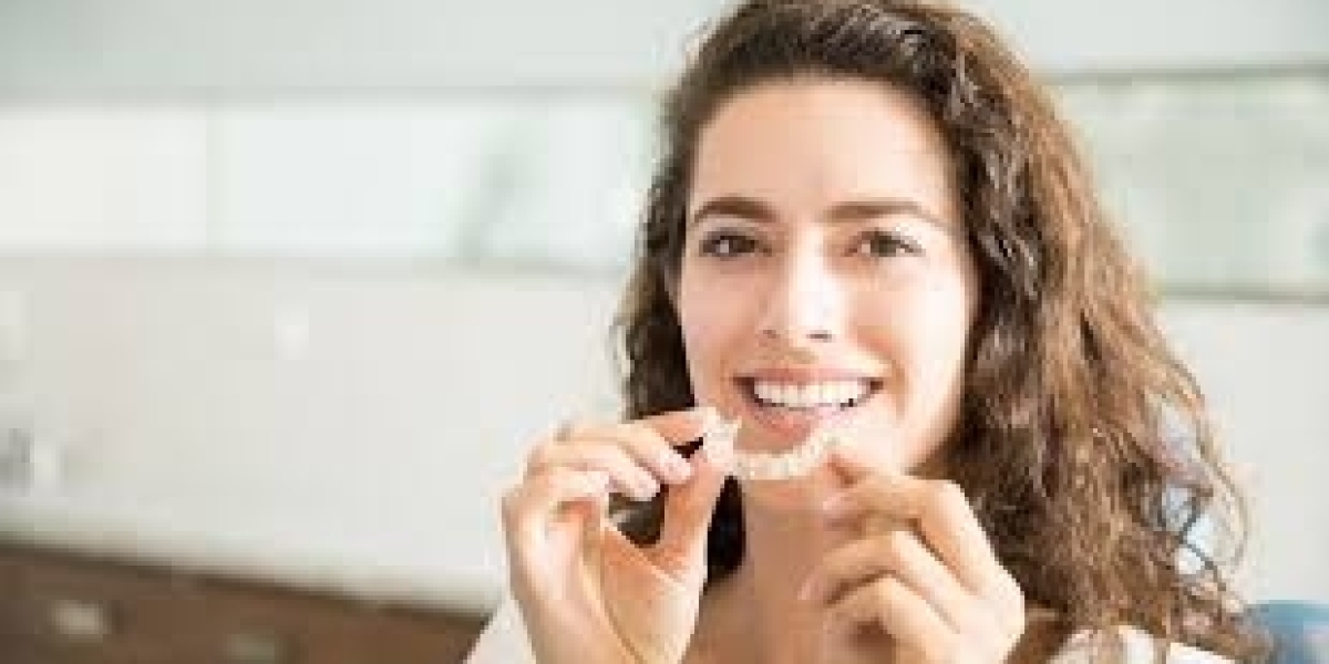 Teeth Aligners in Dubai: A Complete Guide to Straighter Smiles