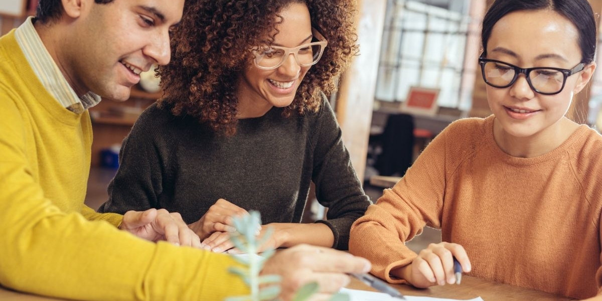 How Commercial Real Estate Services Assist Business Owners