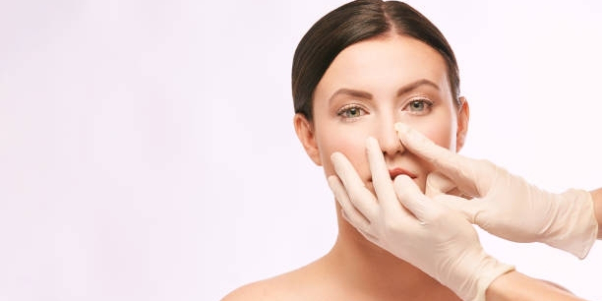 Rhinoplasty in Dubai: Choosing the Right Clinic for Your Procedure