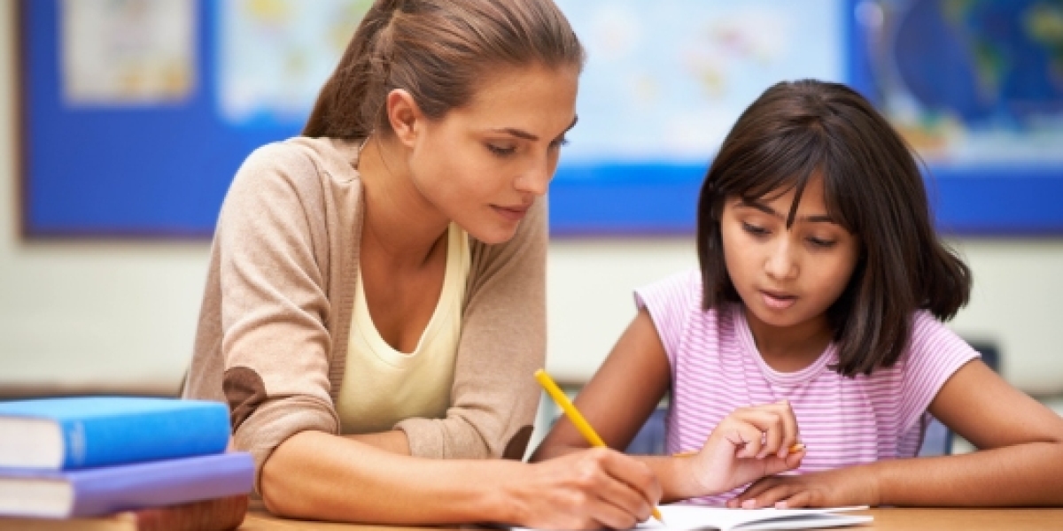 Tips to Get Selected for Economics Teacher Jobs in Kolkata Quickly