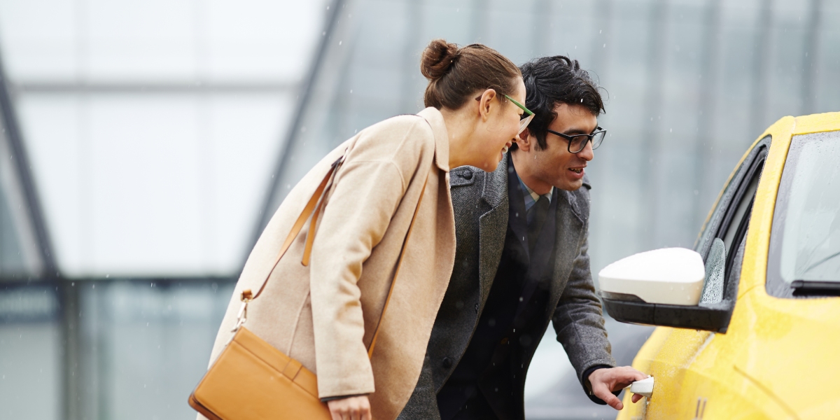 Quiet Roads, Early Flights, and the Comfort of Reliable Airport Rides