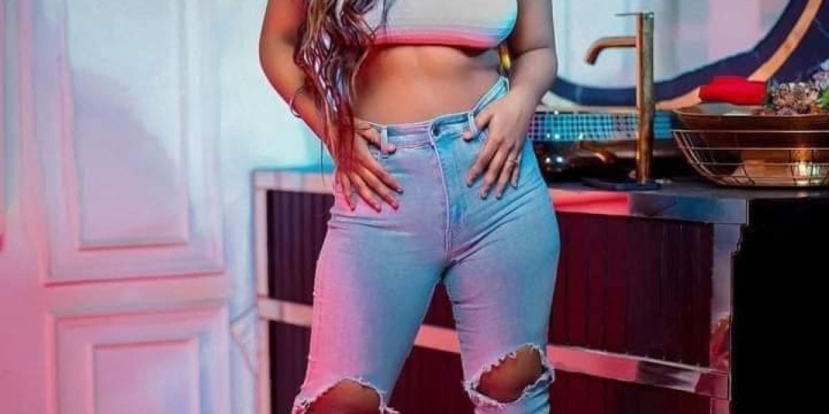 Explore Beautiful Lahore Escorts Ready to Make Your Day Special